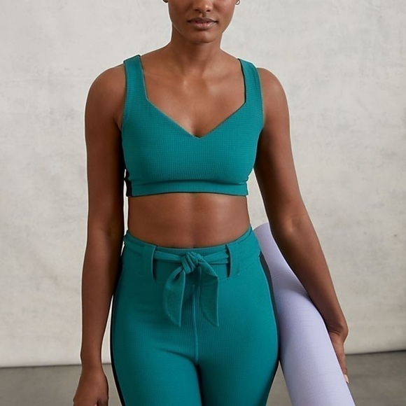 Year of Ours Revolve 38 High Waisted Belted Leggings Women’s XL Green New - Picture 9 of 9